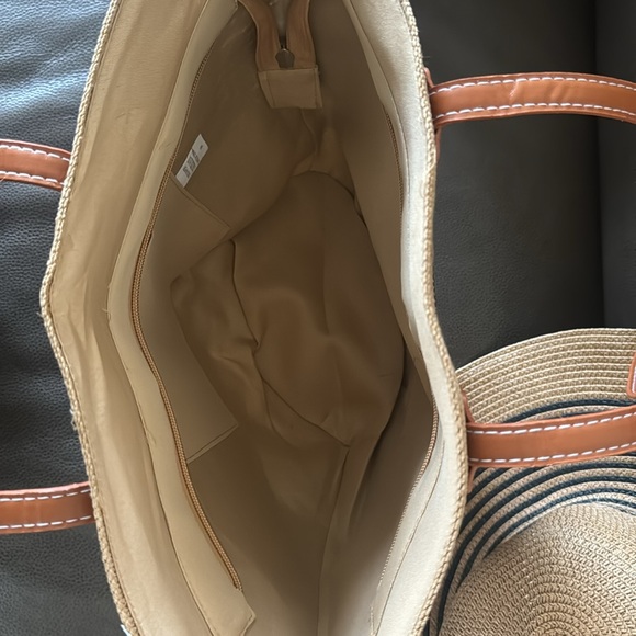 Black Stripe Straw Bag and Matching Hat - Picture 3 of 7